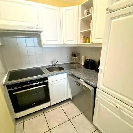 House Sea Greeting, App 11 Apartment *